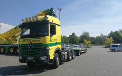 Neu im Fuhrpark: Faymonville 3-achs Plateauanhänger