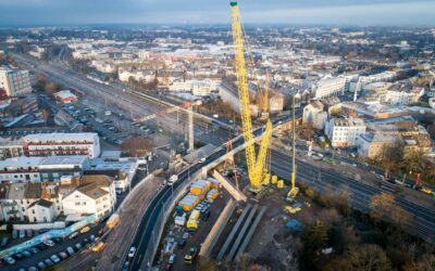 Raupenkraneinsatz in Bonn an der Viktoriabrücke